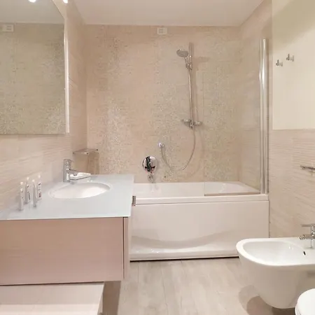 Apartment Italianway-fiori Chiari 24 Milan